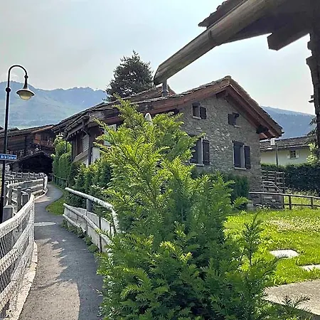 Les Touristes Szálloda