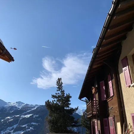 Les Touristes Отель
