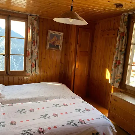 Les Touristes Szálloda 2*